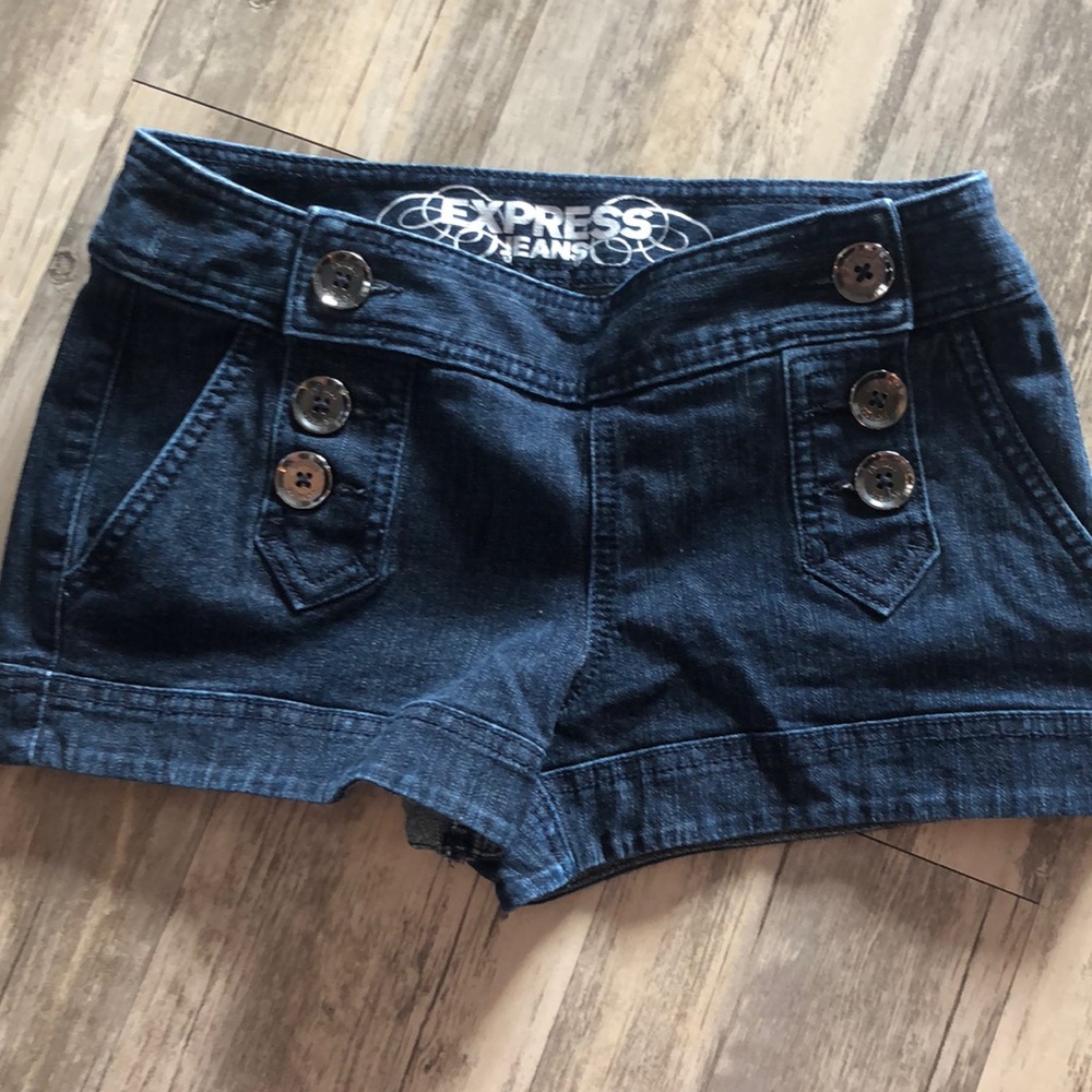 Express sailor shorts - size 00